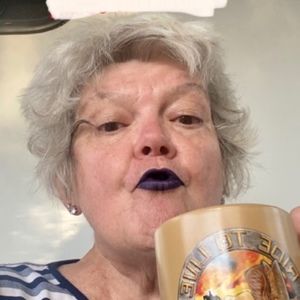 Meet your Posher, Connie